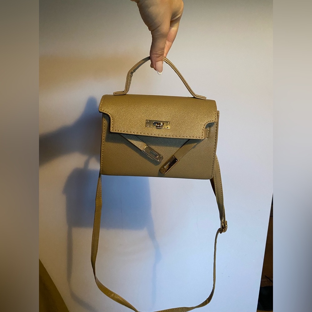 Crossbody bag